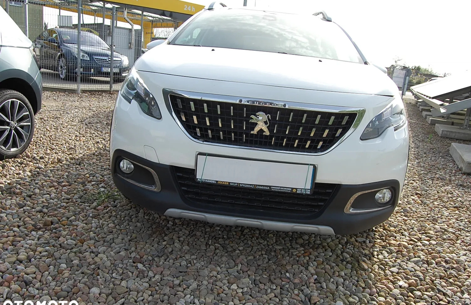 Peugeot 2008 cena 43900 przebieg: 137000, rok produkcji 2019 z Cieszyn małe 352